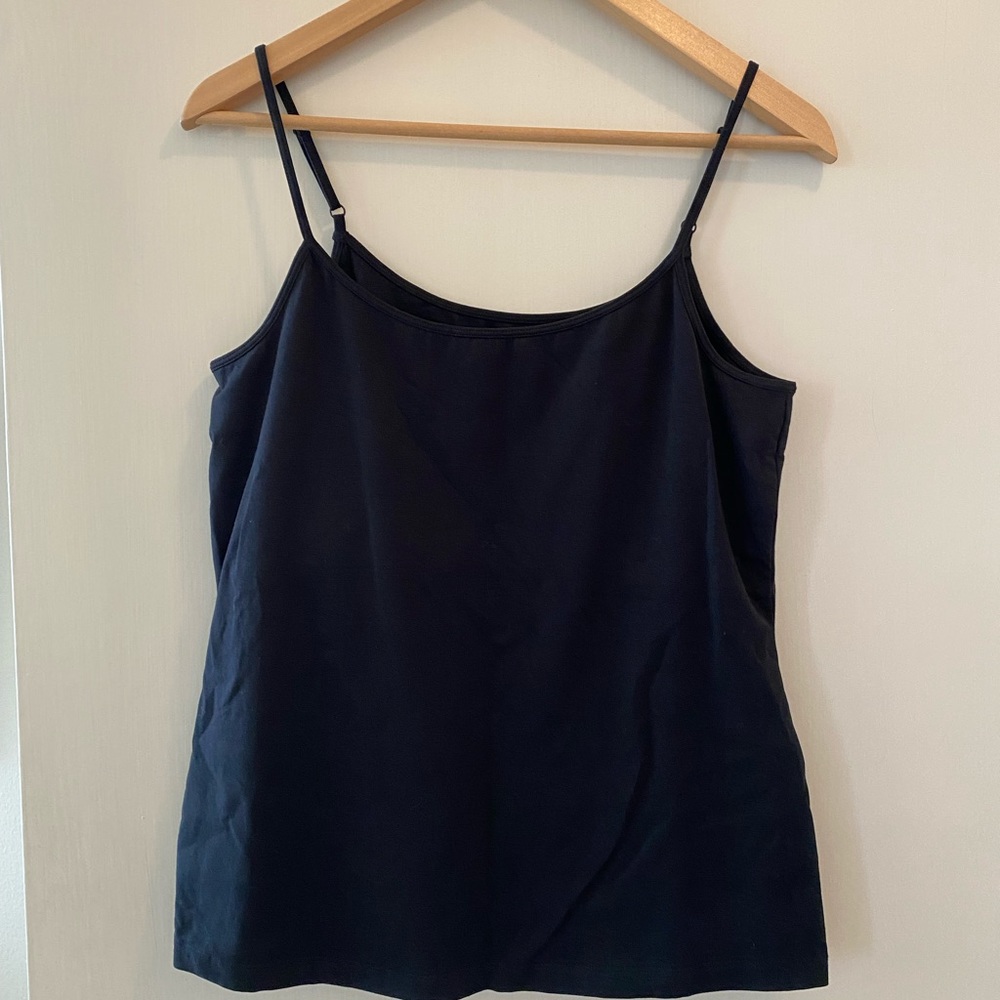 New Tommy Bahama black tank with built in bralette